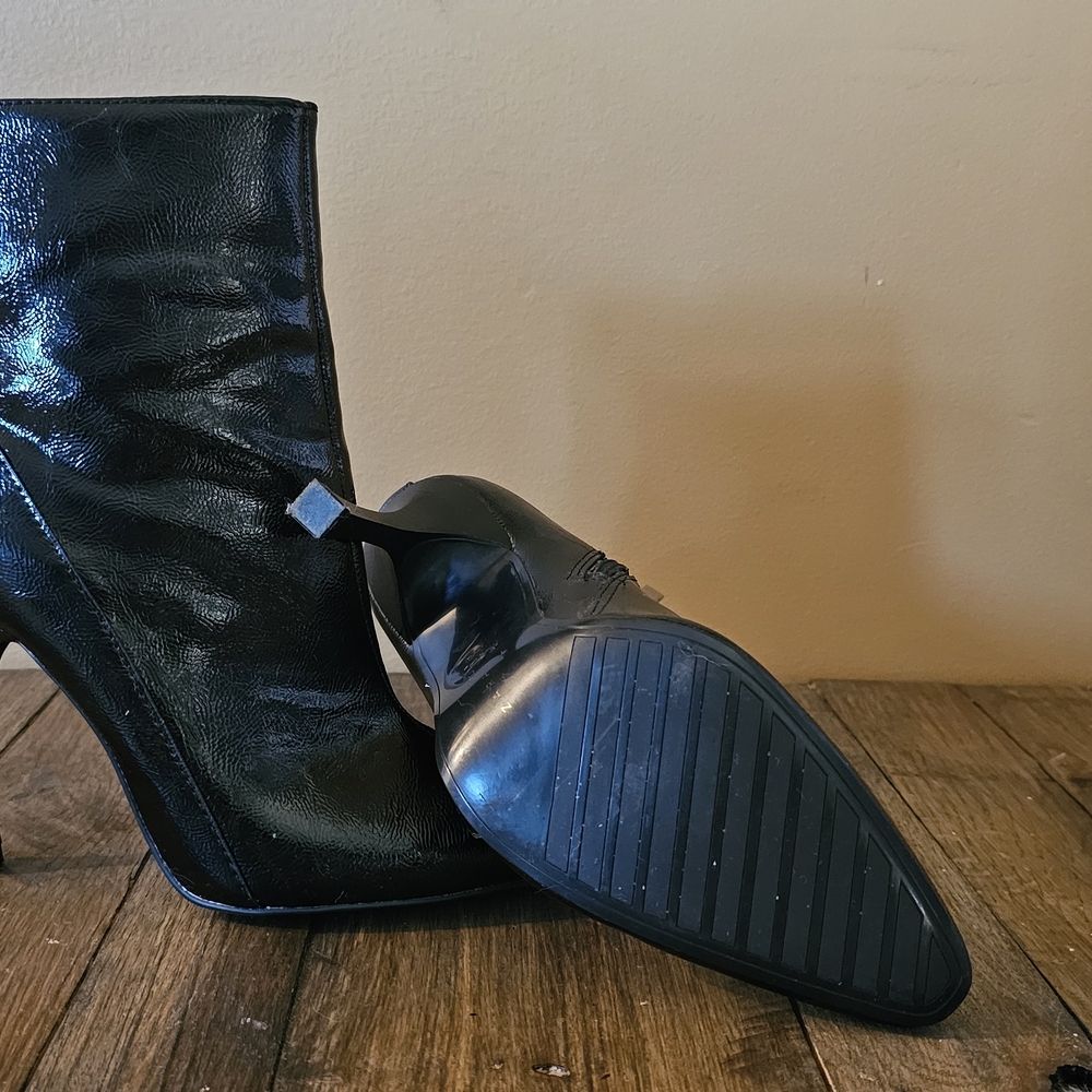 Zara Black Heeled Boots with Sleek Pointed Toe